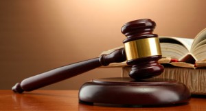 Rumore in tribunale: un confronto tecnico-legale